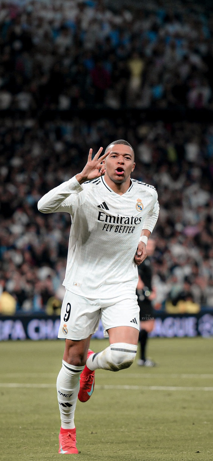 尤文客战那不勒斯大名单：伊尔迪兹领衔，加蒂、DV9伤缺（尤文出征那不勒斯名单：伊尔迪兹领军，加蒂、DV9因伤缺阵）