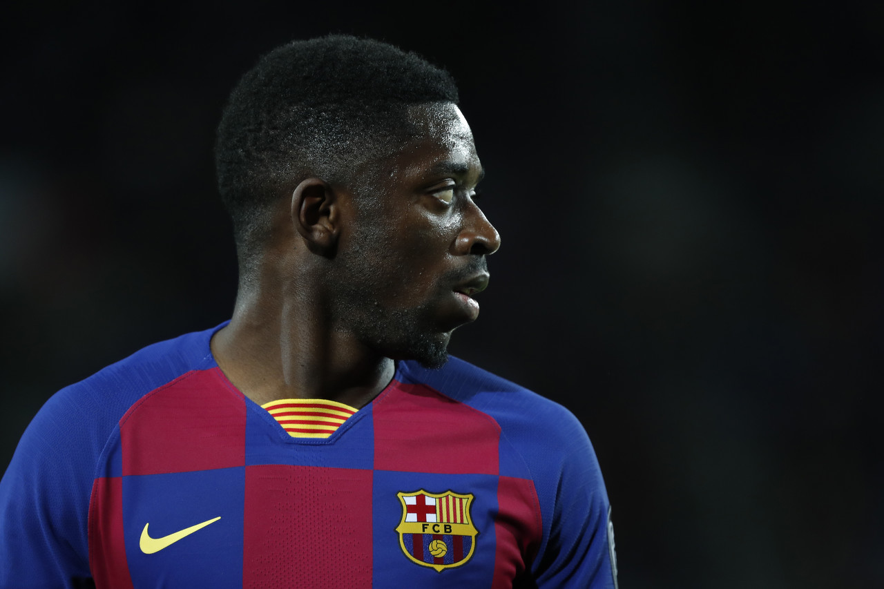 半场战报：科莫0-0卡利亚里（半场战况：科莫与卡利亚里战成0-0）