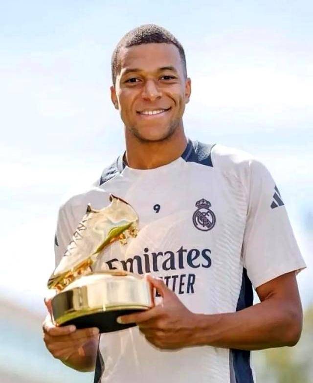 国乒横扫韩国豪取五连胜 王楚钦：“双方都发挥出了很高水平”（国乒横扫韩国斩获五连胜 王楚钦：两队都打出了高水平）